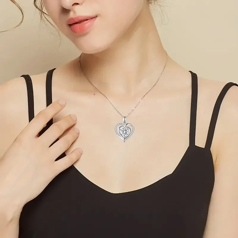 Huitan Delicate Heart Pendant Necklace